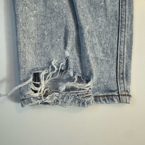 High Rise Mom Jean - Picture 9 of 10